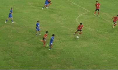 ⚽Hiệp 1 của Jiangsu United: Vương Phi ghi bàn, Lưu Diệp gỡ hòa bằng quả phạt đền, Liên Vân Cảng 1-1 Tô Châu