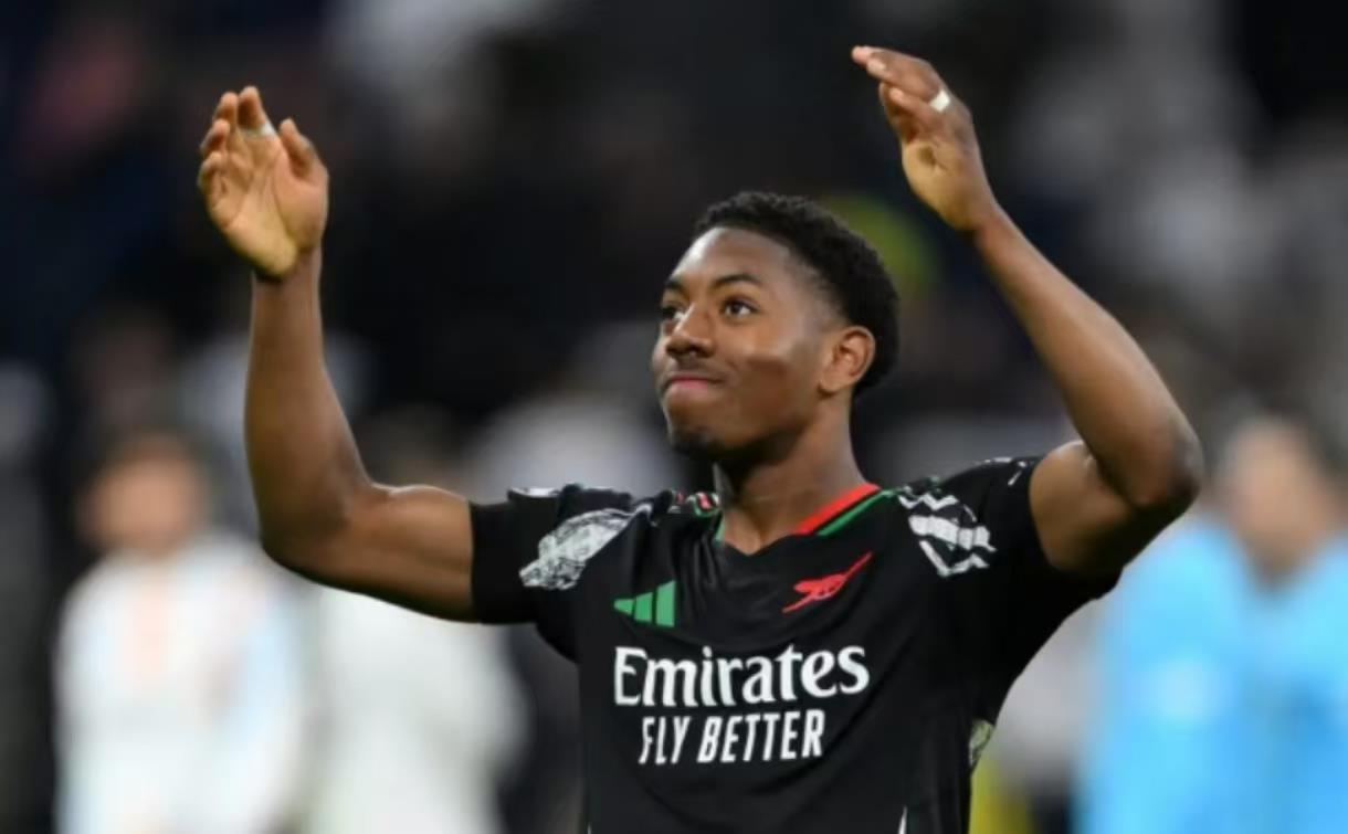 Tin đồn chuyển nhượng hàng ngày: Nico Williams sắp gia nhập Barcelona, ​​​​Chelsea quan tâm đến Pedro