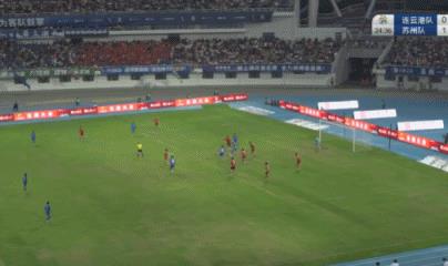 ⚽Hiệp 1 của Jiangsu United: Vương Phi ghi bàn, Lưu Diệp gỡ hòa bằng quả phạt đền, Liên Vân Cảng 1-1 Tô Châu