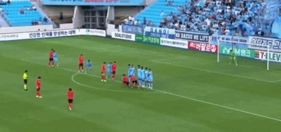 Bản tin trận đấu Cúp Hàn Quốc: Koo Bon-chul ghi bàn, Kim Kun-hee ghi thêm bàn thắng, Gangwon 2-1 Daegu tiến vào bán kết