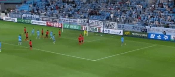 Bản tin trận đấu Cúp Hàn Quốc: Koo Bon-chul ghi bàn, Kim Kun-hee ghi thêm bàn thắng, Gangwon 2-1 Daegu tiến vào bán kết