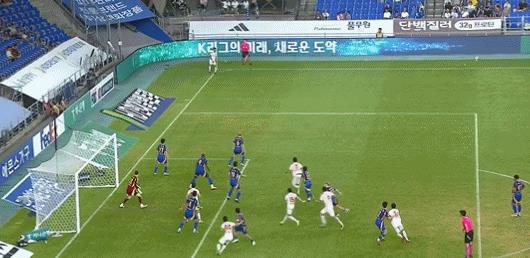 Bản tin trận đấu K-League: Sabbagh ghi hai bàn, Vian ghi bàn thắng quyết định, Suwon FC đánh bại Ulsan với tỷ số 3-2